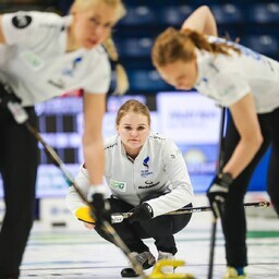 eesti-kurlingunaiskond-sai-em-il-kaks-kaotust