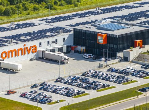 omniva-avas-kaunases-balti-riikide-suurima-logistikakeskuse,-mille-maksumus-oli-42-miljonit-eurot