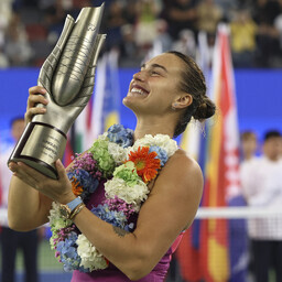 kohaliku-lemmiku-alistanud-sabalenka-triumfeeris-wuhanis-kolmandat-korda