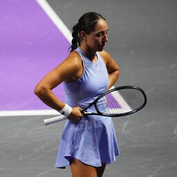 kasatkina-saab-pegula-loobumise-jarel-aastaloputurniiril-mangida